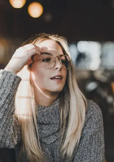 				Blonde hair		